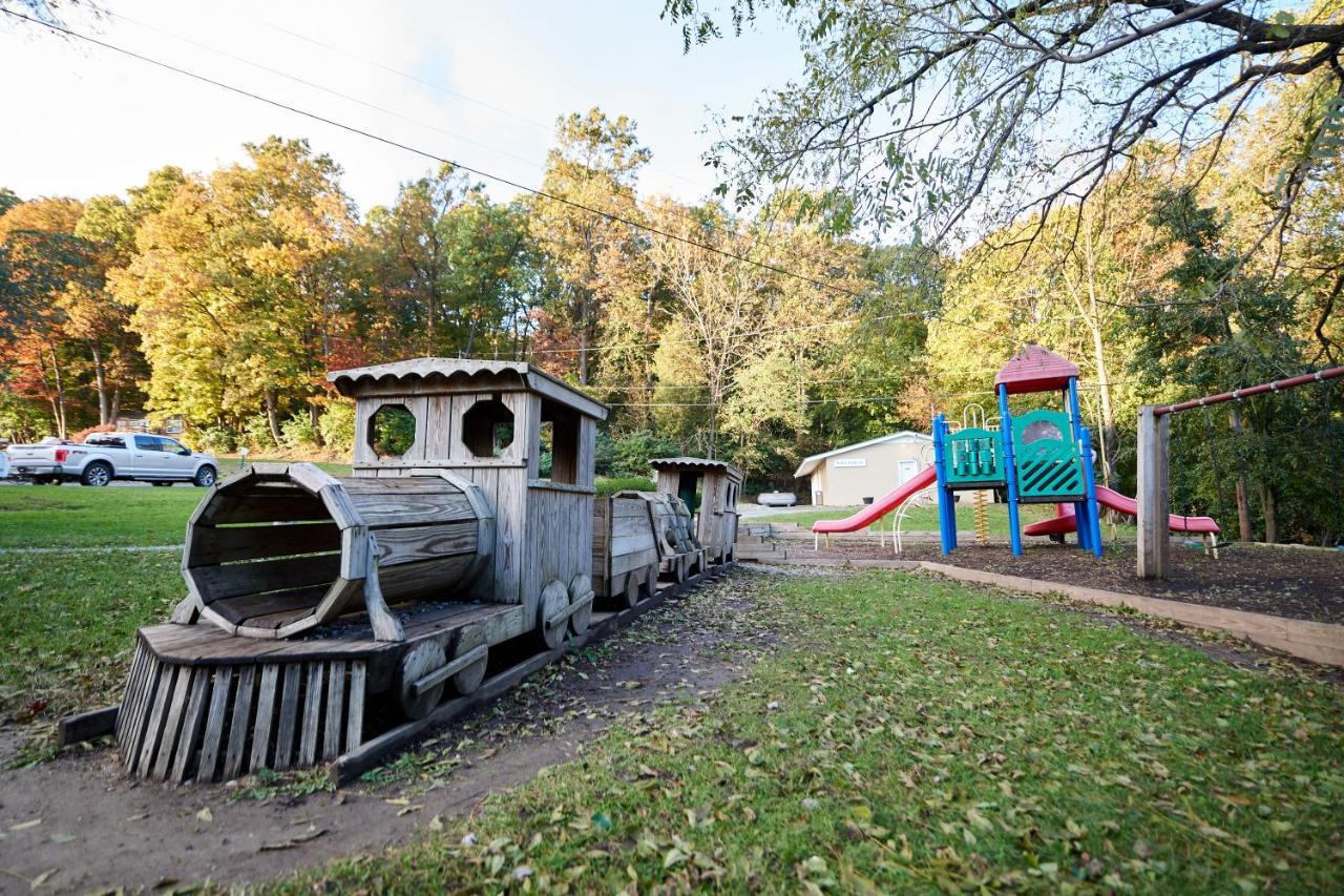 Spring Gulch Screened Park Model 6 Mount Airy Eksteriør bilde